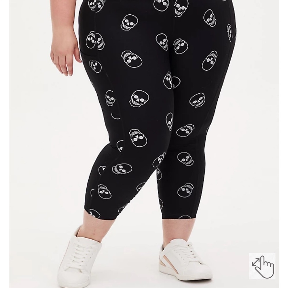 Torrid moisture wicking leggings worn twice sz 6/30